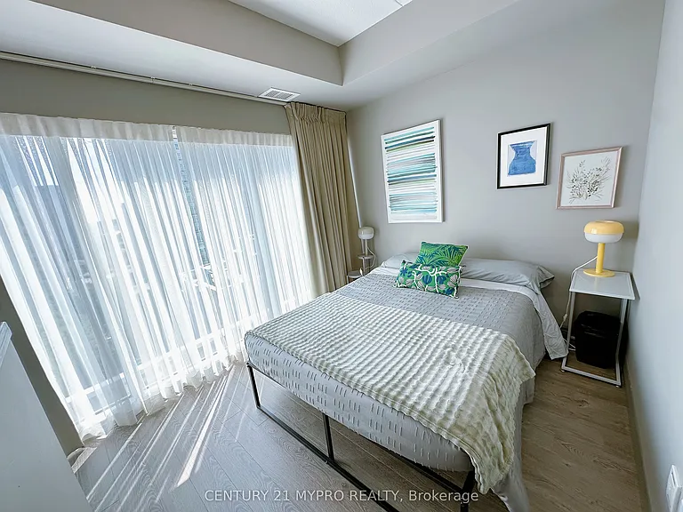 321 Spruce St #801 — Photo 10