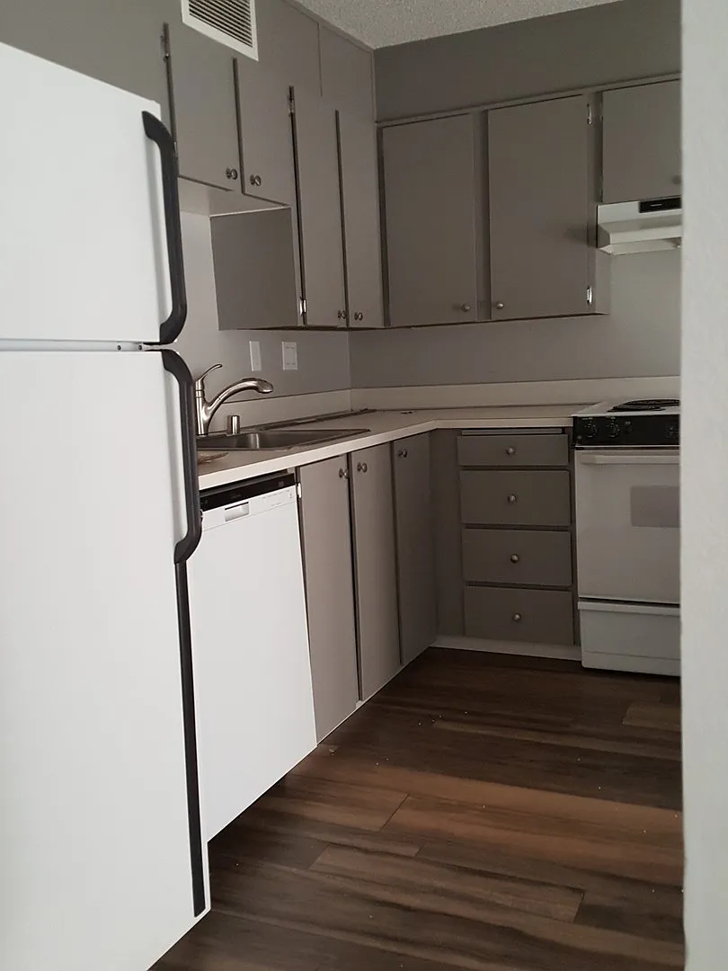 Building Photo - 303 Gage Blvd #206