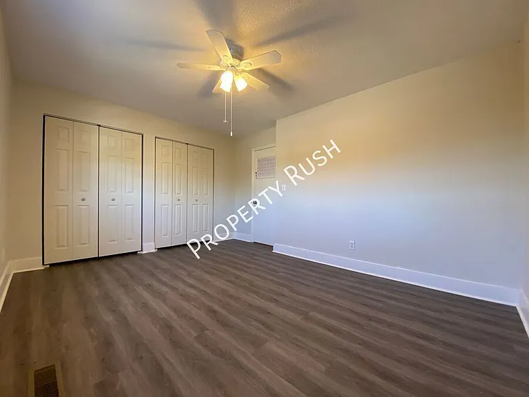 4727 Tessie Ln — Photo 22