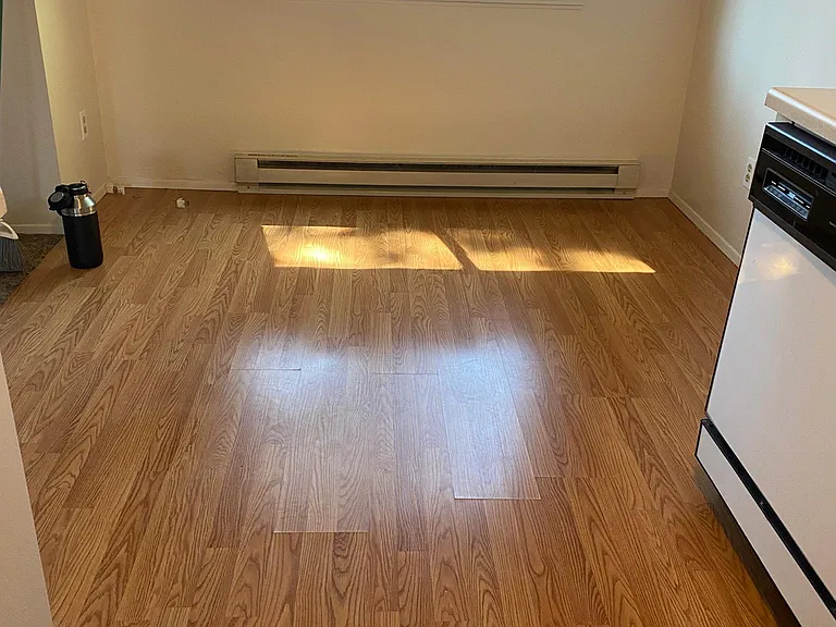 Parkwood Court Apartments — Photo 23