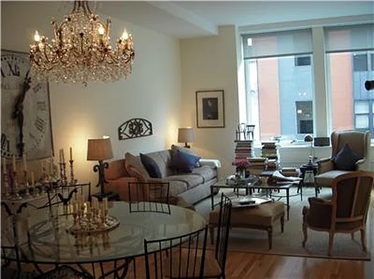 Rented by R New York | media 2