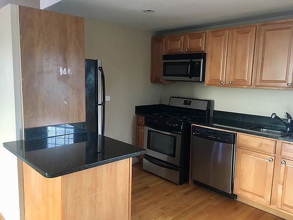 3rd image of 1143 N Mozart St APT 3F