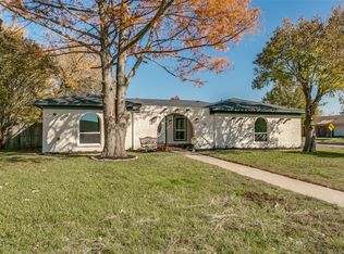 5900 Field Stone Ct, North Richland Hills, TX 76180
