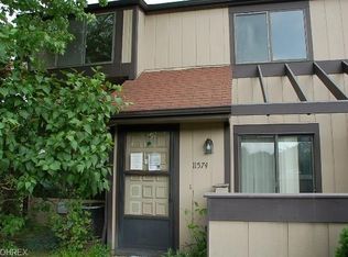11574 Harbour Light Dr #14, North Royalton, OH 44133