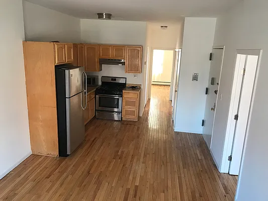 Rented by Zar LLC | media 13