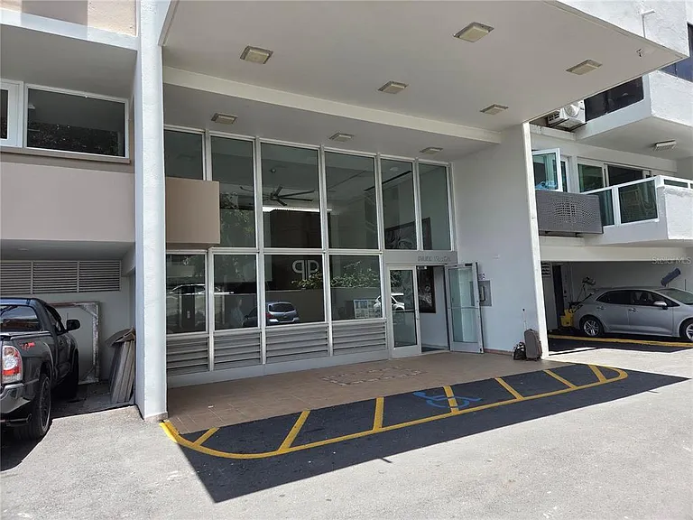 4429 Avenue Isla Verde — Photo 2