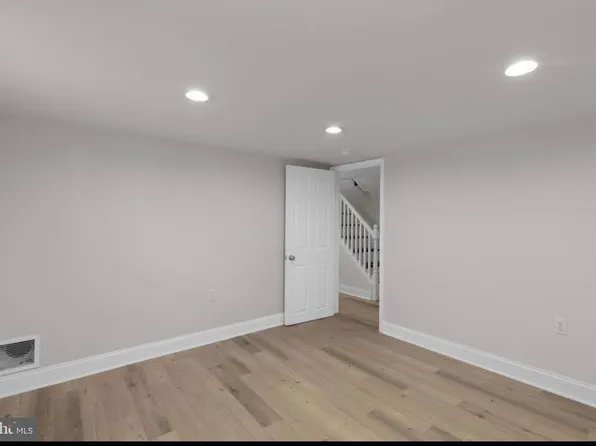 38 53rd St SE, Washington, DC 20019