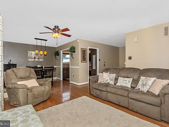 5th image of 7196 Prospect Dr