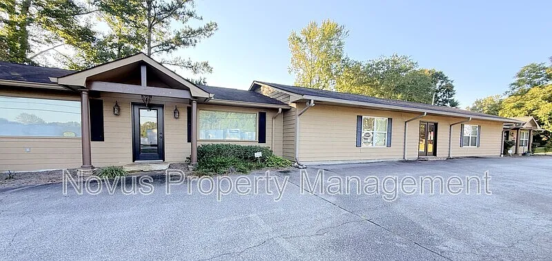 Studio, 965 sqft, $995 — Photo 1