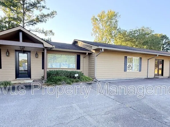 899 Stripling Chapel Rd, Carrollton, GA 30116