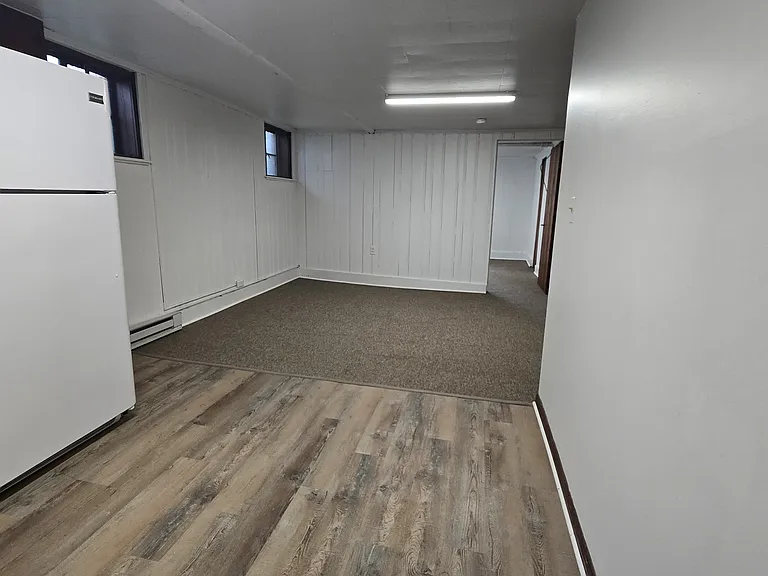 1143 Beaconsfield Ave #6 — Photo 6