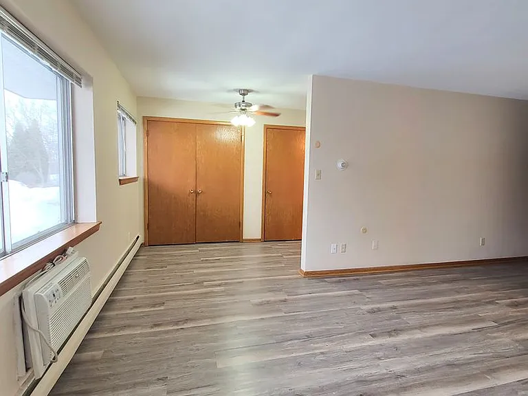 Imperial Heights Apartments — Photo 39