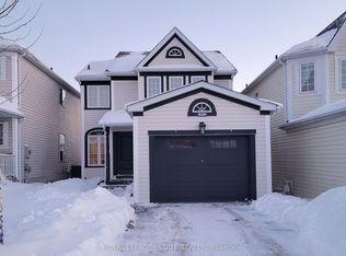 929 Glenbourne Ct, Oshawa, ON L1K 2P8