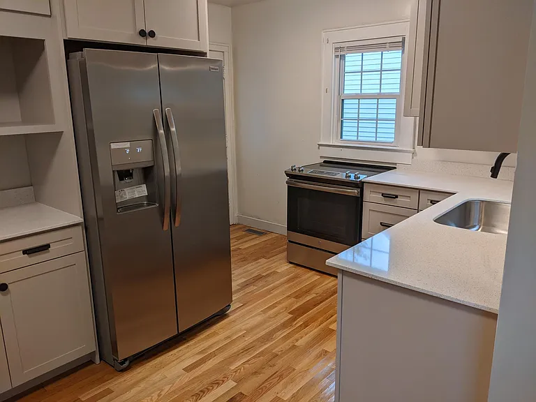 905 Gertrude Ave — Photo 14
