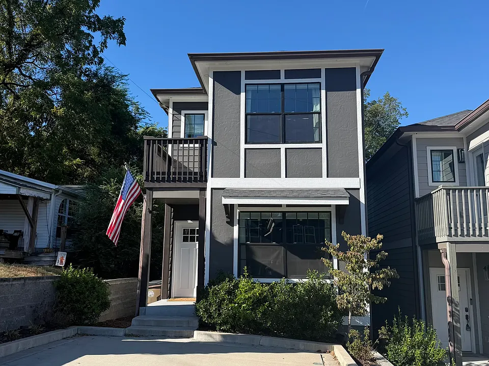 4423B Providence Hts