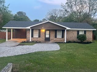 1016 Elberta Rd, Warner Robins, GA 31093