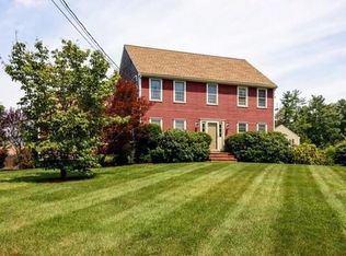 120 Greenbrier Ln, Bridgewater, MA 02324
