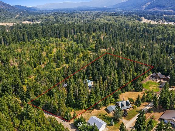 This lot is a rare find, 5 acres to provide privacy from neighbors.  A great escape from the city all within a short distance from amenities and neighbors should you need them.