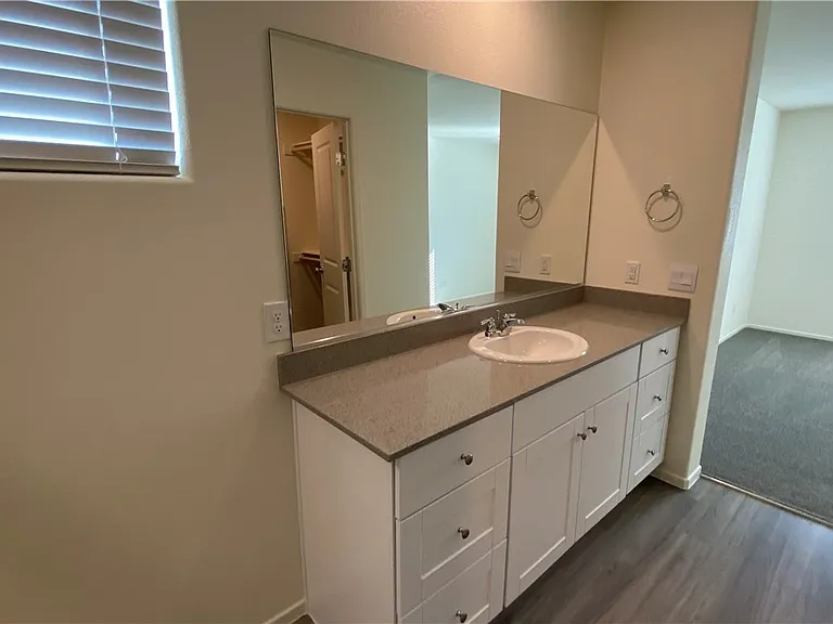 7850 Aurora Sky St — Photo 16