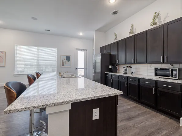 Moonlight Apartments