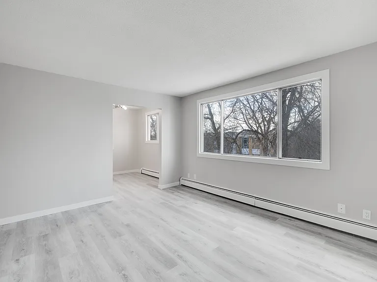 11935 102nd St NW — Photo 9