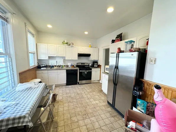 37 Hillside St, Roxbury Crossing, MA