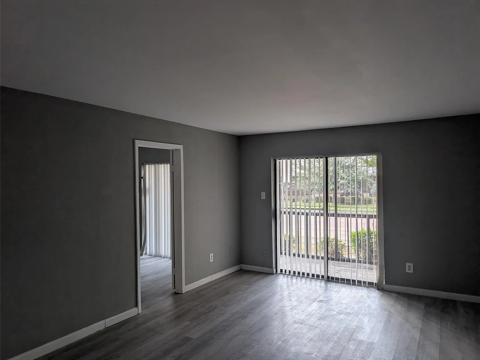 1 bed, 1.0 bath, 713 sqft, $1,100 — Photo 4
