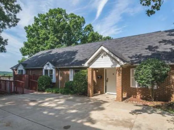 639 Atlantic St SE, Washington, DC 20032