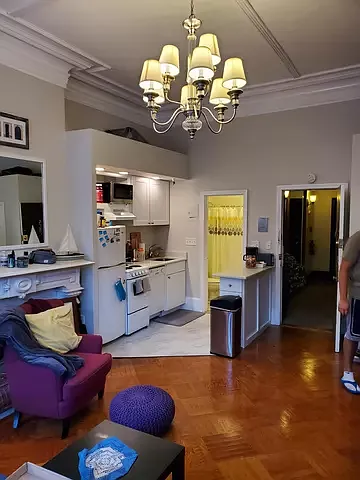 Studio, 450 sqft, $2,800 — Photo 4