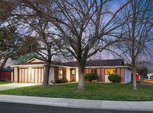 6529 Hitchcock Way, Sacramento, CA