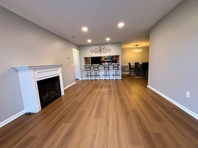 Spacious living roon with electric chimney