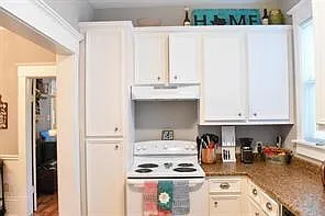 1813 Gentry St — Photo 16