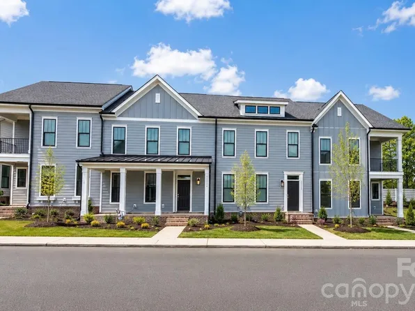 10213 Rainier Trail Dr NW, Huntersville, NC 28078