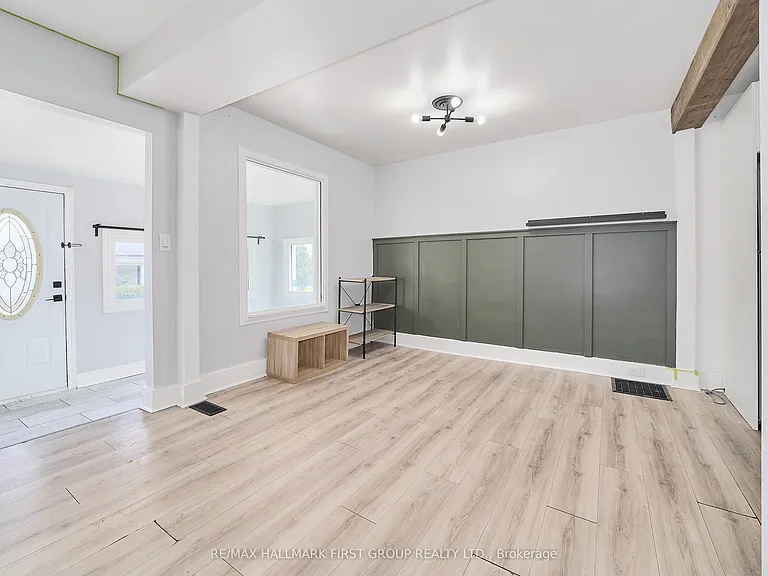 314 Nassau St — Photo 10