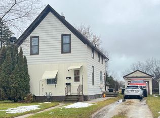 1915 24th St, Two Rivers, WI 54241