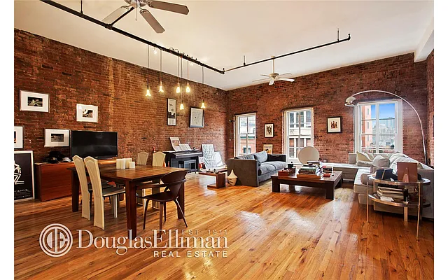 Rented by Douglas Elliman | media 23