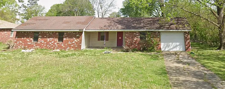3 bed, 2.0 bath, 1310 sqft, $1,350 — Photo 2