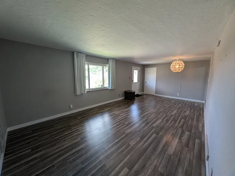 505 Maple St — Photo 5