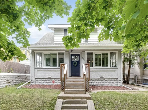 907 4th St E, Saint Paul, MN 55106