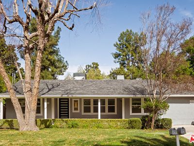 23153 Canzonet St, Woodland Hills, CA, 91367