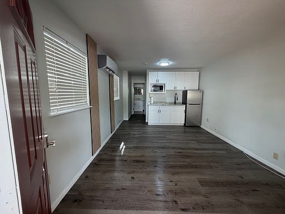 4th image of 2306 Musselwhite Ave #B