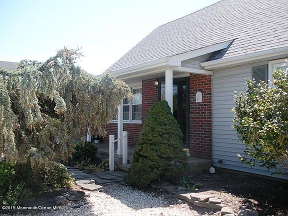4th image of 1939 Seaman Ct