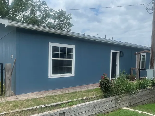 378 Private Road 273, Bowie, TX 76230