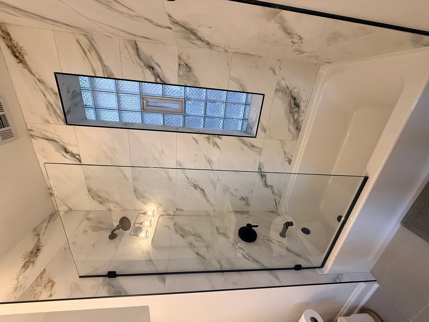 2 bed, 900 sqft, $2,995 — Photo 4