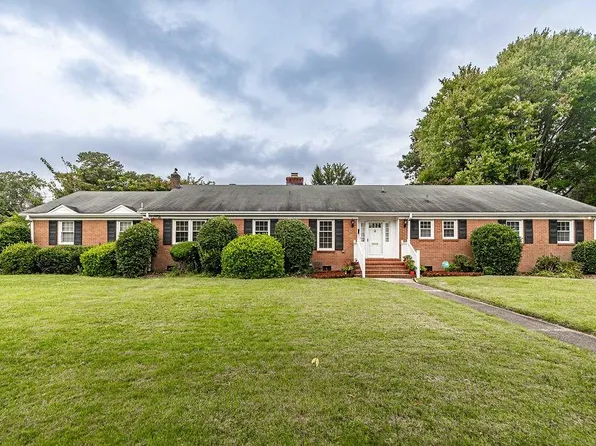 6461 Powder Horn Dr, Norfolk, VA 23518