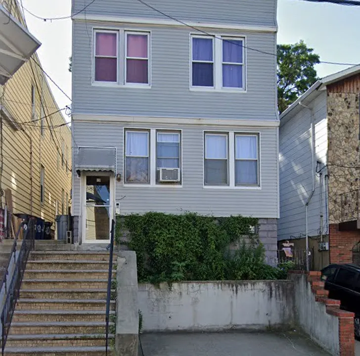 418 Liberty Ave #1B