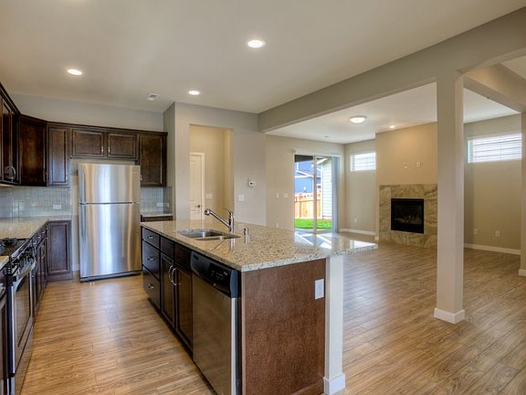 3rd image of 4609 Greenwood Dr SW