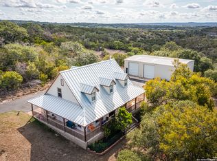 143 County Road 2651, Rio Medina, TX 78066