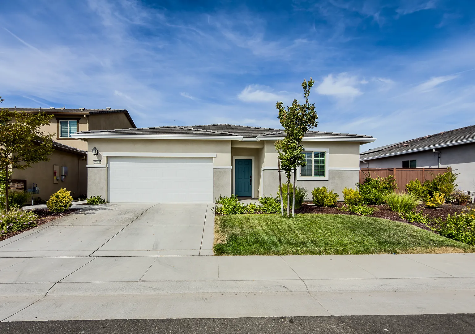 Gorgeous 4 Abedroom West Roseville Home — Photo 4
