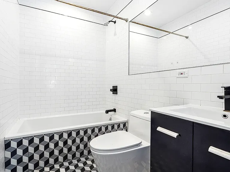 1612 Centre St #2F — Photo 12